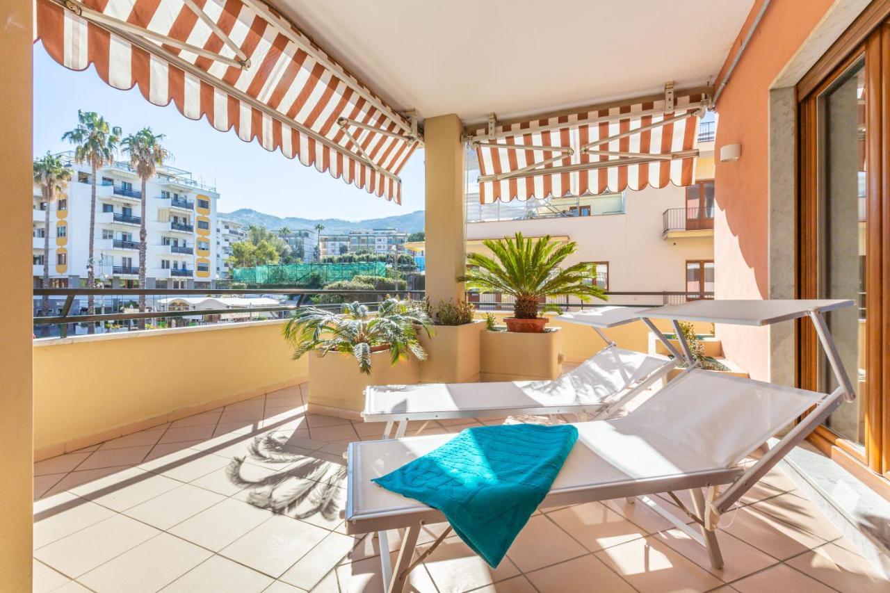 Appartamento Sorrentovibes - Conny'S House Esterno foto