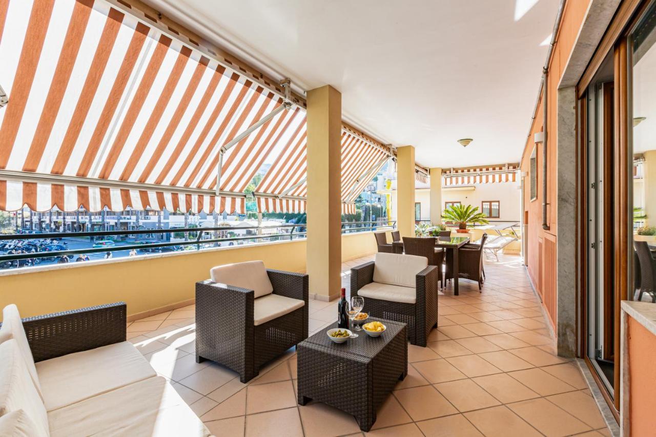 Appartamento Sorrentovibes - Conny'S House Esterno foto